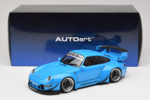 Porsche 911 993 RWB Himmelsblå Gun Grey Wheels AUTOart 1:18 78152 Komposit — bild 8 av 8