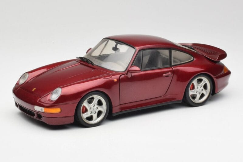 Porsche 911 993 Turbo Arena Röd Metallic UT Models 1:18 27811 Metall