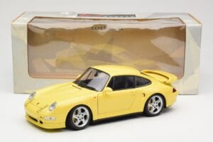 Porsche 911 993 Turbo S Gul UT Models 1:18 27836 Metall — bild 8 av 8