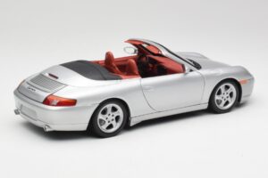 Porsche 911 996 Cabriolet Silver Gate 1:18 1052 Metall — bild 3 av 8