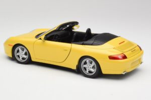 Porsche 911 996 Cabriolet Speed Gul UT Models 1:18 27906 Metall — bild 7 av 8