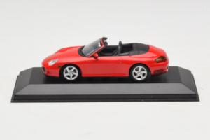 Porsche 911 996 Carrera 4S Cabriolet Röd Minichamps 1:43 400062831 Metall