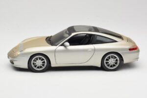 Porsche 911 996 Carrera 4S Silver Maisto 1:18 WAP02102212 Metall — bild 4 av 8
