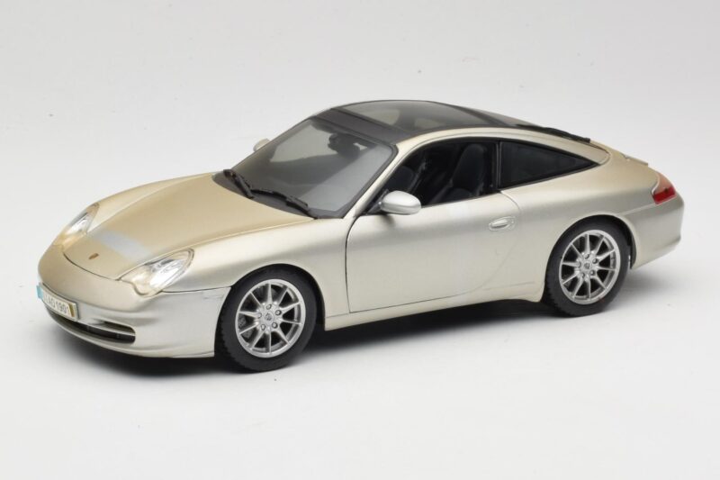 Porsche 911 996 Carrera 4S Silver Maisto 1:18 WAP02102212 Metall
