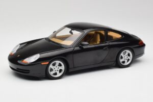 Porsche 911 996 Carrera Svart Gate 1:18 1043 Metall