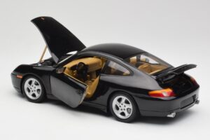 Porsche 911 996 Carrera Svart Gate 1:18 1043 Metall — bild 5 av 8