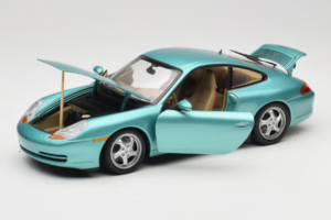 Porsche 911 996 Green Metallic UT Models 1:18 27901 Metall — bild 2 av 8