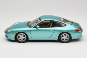 Porsche 911 996 Green Metallic UT Models 1:18 27901 Metall — bild 4 av 8