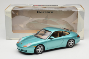 Porsche 911 996 Green Metallic UT Models 1:18 27901 Metall — bild 8 av 8