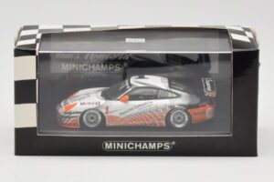 Porsche 911 996 GT3 Cup Mobil 1 #1 VIP Car 2004 Minichamps 1:43 WAP02012115-R1 Metall — bild 4 av 4