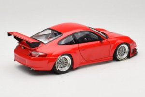 Porsche 911 996 GT3 RSR FIA GT 2004 Röd Minichamps 1:18 100046400 Metall — bild 3 av 8