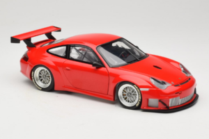 Porsche 911 996 GT3 RSR FIA GT 2004 Röd Minichamps 1:18 100046400 Metall — bild 6 av 8