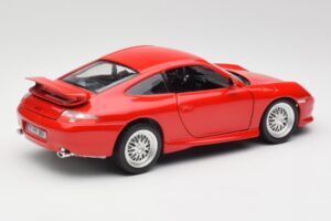 Porsche 911 996 GT3 Strasse Röd Bburago 1:18 30395 Metall — bild 3 av 8