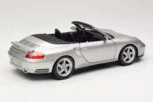 Porsche 911 996 Turbo Cabriolet Silver Maisto 1:18 31660 Metall — bild 3 av 8