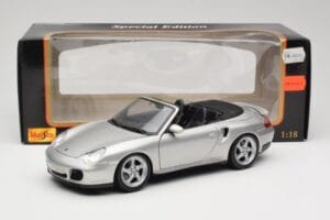 Porsche 911 996 Turbo Cabriolet Silver Maisto 1:18 31660 Metall — bild 8 av 8