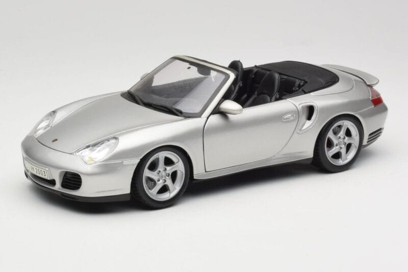 Porsche 911 996 Turbo Cabriolet Silver Maisto 1:18 31660 Metall