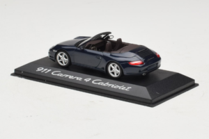Porsche 911 997 Carrera 4 Cabriolet Mörkblå Minichamps 1:43 WAP02015216-P1 Metall — bild 3 av 4