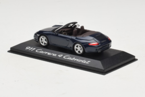 Porsche 911 997 Carrera 4 Cabriolet Mörkblå Minichamps 1:43 WAP02015216-R1 Metall — bild 3 av 4