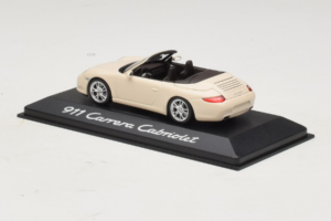 Porsche 911 997 Carrera Cabriolet Vit Minichamps 1:43 WAP02001118 Metall — bild 3 av 5