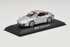 Porsche 911 997 Carrera Silver Metallic Minichamps 1:43 WAP02001218 Metall — bild 2 av 5