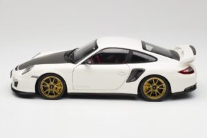 Porsche 911 997 GT2 RS Vit & Guld Hjul Minichamps 1:18 100069406 Metall — bild 4 av 8