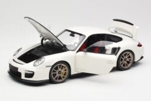 Porsche 911 997 GT2 RS Vit Minichamps 1:18 100069400 Metall — bild 2 av 8