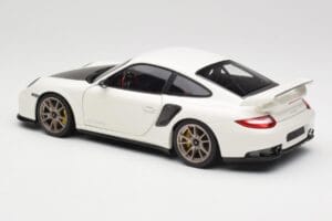 Porsche 911 997 GT2 RS Vit Minichamps 1:18 100069400 Metall — bild 7 av 8
