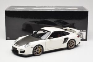 Porsche 911 997 GT2 RS Vit Minichamps 1:18 100069400 Metall — bild 8 av 8