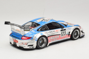 Porsche 911 997 GT3 R #123 Muhlner Motorsport E. Fumal / E. Thiry 24 Hours of Spa 2011 Minichamps 1:18 151118923 Metall — bild 2 av 6