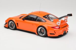 Porsche 911 997 GT3 R Street Orange Minichamps 1:18 151108901 Metall — bild 5 av 6