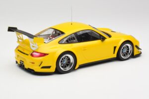 Porsche 911 997 GT3 R Street Racing Gul Minichamps 1:18 151108902 Metall — bild 2 av 6