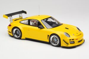 Porsche 911 997 GT3 R Street Racing Gul Minichamps 1:18 151108902 Metall — bild 4 av 6