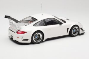 Porsche 911 997 GT3 R Street Vit Minichamps 1:18 151108900 Metall — bild 2 av 6