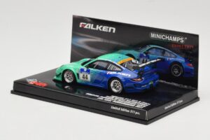 Porsche 911 997 GT3 R #44 Team Falken S. Henzler / P. Dumbreck / M. Ragginger / S. Asch 24 Hours Nurburgring 2011 Minichamps  — bild 3 av 4