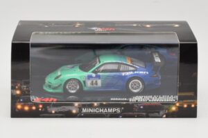 Porsche 911 997 GT3 R #44 Team Falken S. Henzler / P. Dumbreck / M. Ragginger / S. Asch 24 Hours Nurburgring 2011 Minichamps  — bild 4 av 4