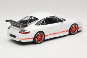 Porsche 911 996 GT3 RS Vit Röd Rand Minichamps 1:18 155062020 Metall — bild 2 av 6