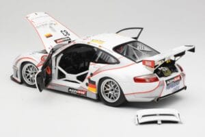 Porsche 911 997 GT3 RSR #83 Team Seikel L. Nielsen / M. Ehret / D. Farnbacher 24 Hours of Le Mans 2006 Minichamps 1:18 100066 — bild 5 av 8