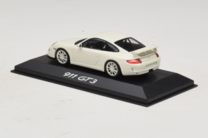 Porsche 911 997 GT3 Vit Minichamps 1:43 WAP02012016 Metall — bild 3 av 5