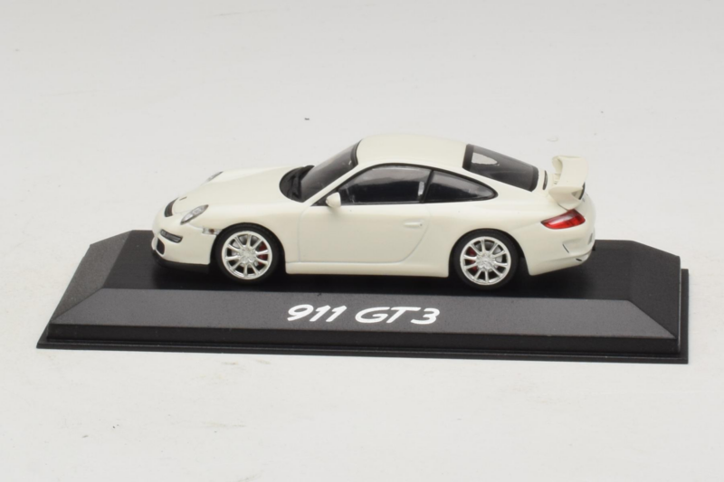 Porsche 911 997 GT3 Vit Minichamps 1:43 WAP02012016 Metall