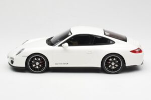 Porsche 911 997 GTS Vit GT Spirit 1:18 GT287 Resin — bild 3 av 6