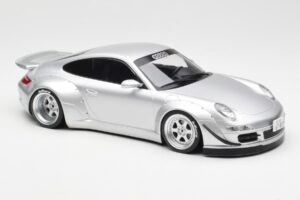 Porsche 911 997 RWB Abu Dhabi IXO 1:18 18CMC166 Metall — bild 4 av 6