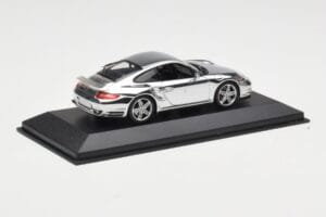 Porsche 911 997 Turbo Chrome Silver Minichamps 1:43 WAP02060816-R Metall — bild 2 av 5
