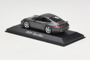 Porsche 911 997 Turbo Grey Metallic Minichamps 1:43 WAP02013116 Metall — bild 3 av 4