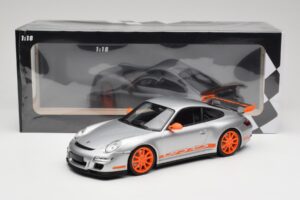 Porsche 911 997.1 GT3 RS Silver med Orange Fälgar Minichamps 1:18 155062120 Metall — bild 6 av 6