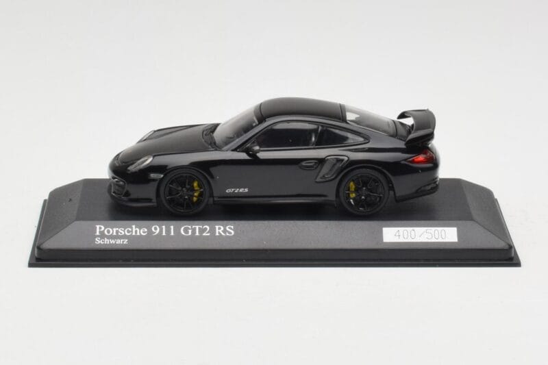 Porsche 911 997.2 GT2 RS Svart med Svarta Fälgar Minichamps 1:43 400069404 Metall