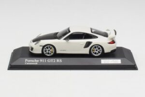 Porsche 911 997.2 GT2 RS Vit med Silverfälgar Minichamps 1:43 400069405 Metall