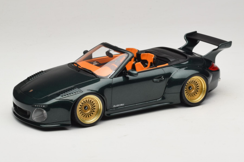 Porsche 911 992 Cabriolet Old & New Tokyo Auto Salon GT Spirit 1:18 GT548 Resin