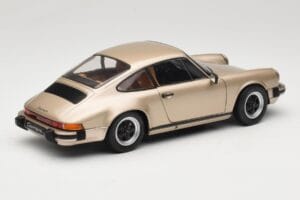 Porsche 911 Carrera 3.2 Brons Solido 1:18 S1802602 Metall — bild 3 av 8
