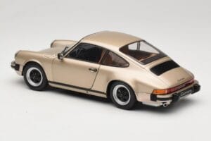 Porsche 911 Carrera 3.2 Brons Solido 1:18 S1802602 Metall — bild 7 av 8