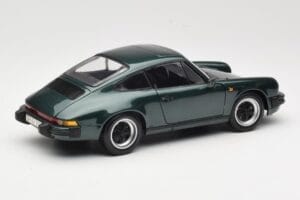 Porsche 911 Carrera Green Metallic Minichamps 1:18 100063022 Metall — bild 3 av 8